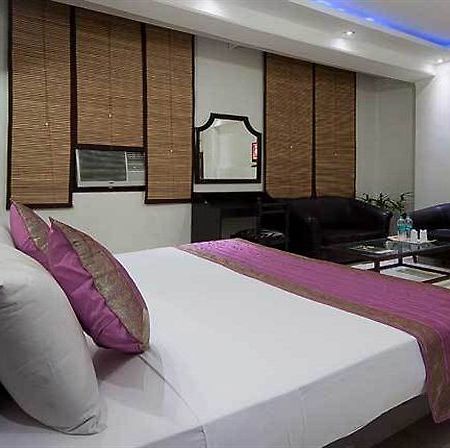 Hotel Sarthak Palace Near Karol Bagh Metro Station New Delhi Ngoại thất bức ảnh