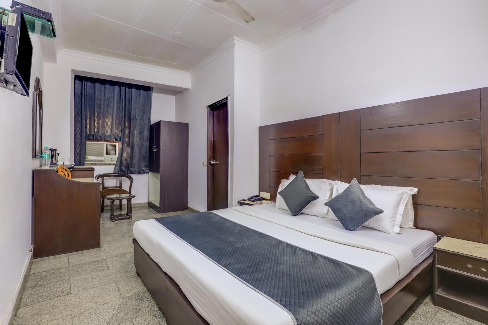 Hotel Sarthak Palace Near Karol Bagh Metro Station New Delhi Ngoại thất bức ảnh