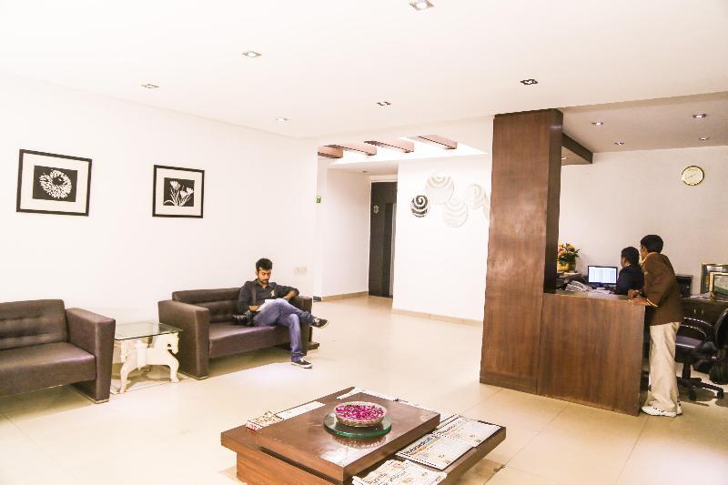Hotel Sarthak Palace Near Karol Bagh Metro Station New Delhi Ngoại thất bức ảnh